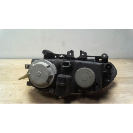 Optique avant principal droit (feux)(phare) RENAULT SAFRANE PHASE 1 d’occasion