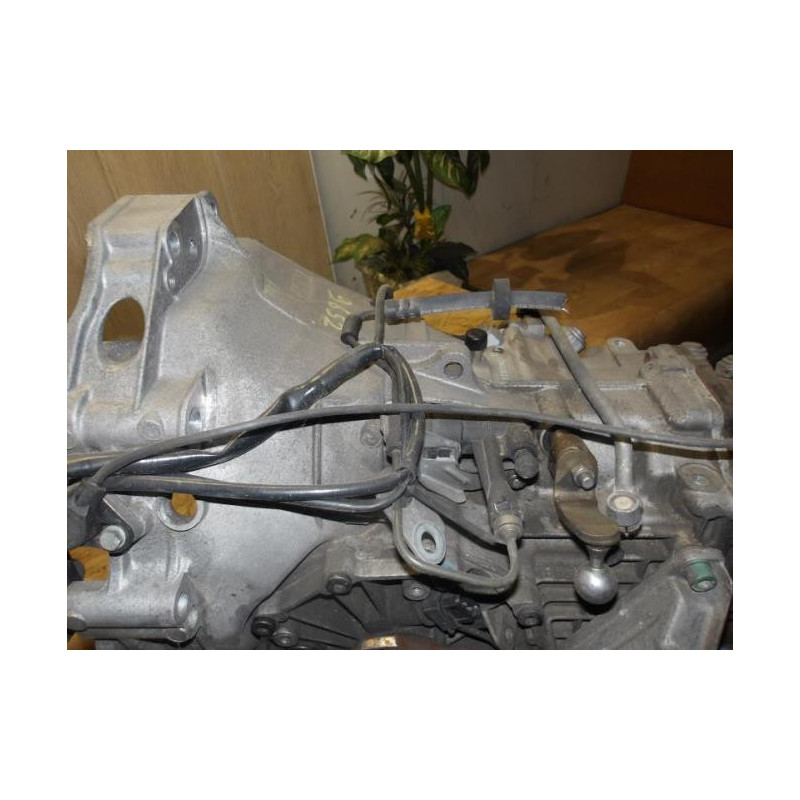 Boite de vitesses VOLKSWAGEN PASSAT 4 PHASE 2 BREAK d’occasion