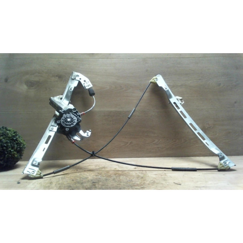 Leve vitre electrique avant gauche PEUGEOT 206+ d’occasion