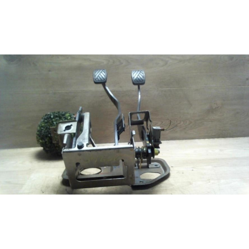 Pedalier SUZUKI SWIFT 3 d’occasion