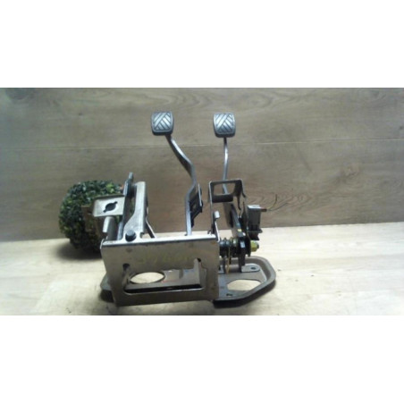 Pedalier SUZUKI SWIFT 3 d’occasion