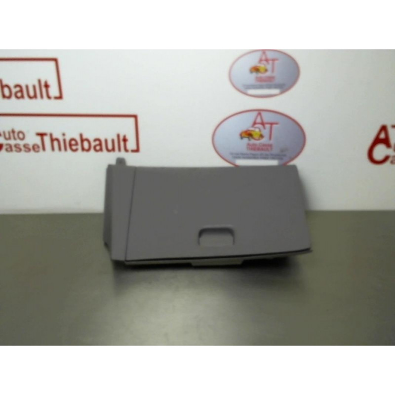 Boite a gants NISSAN ALMERA TINO PHASE 2 d’occasion