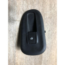 Interrupteur de leve vitre avant droit RENAULT KANGOO 2 PHASE 1 d’occasion