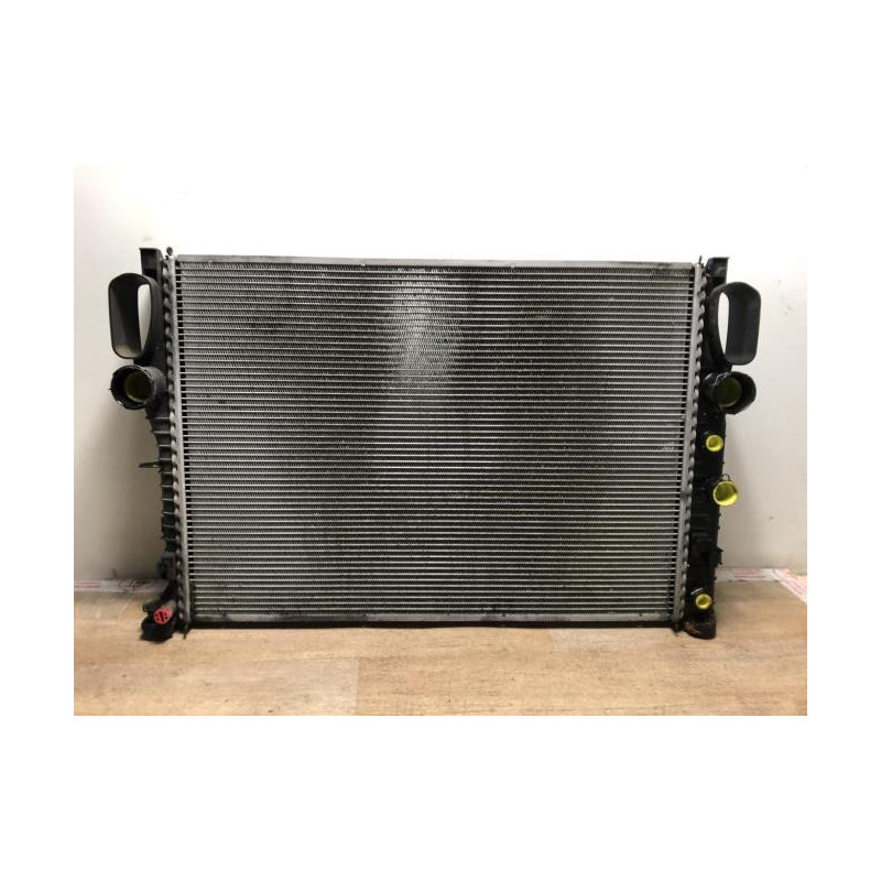 Radiateur eau MERCEDES CLASSE E 211 PHASE 1 d’occasion