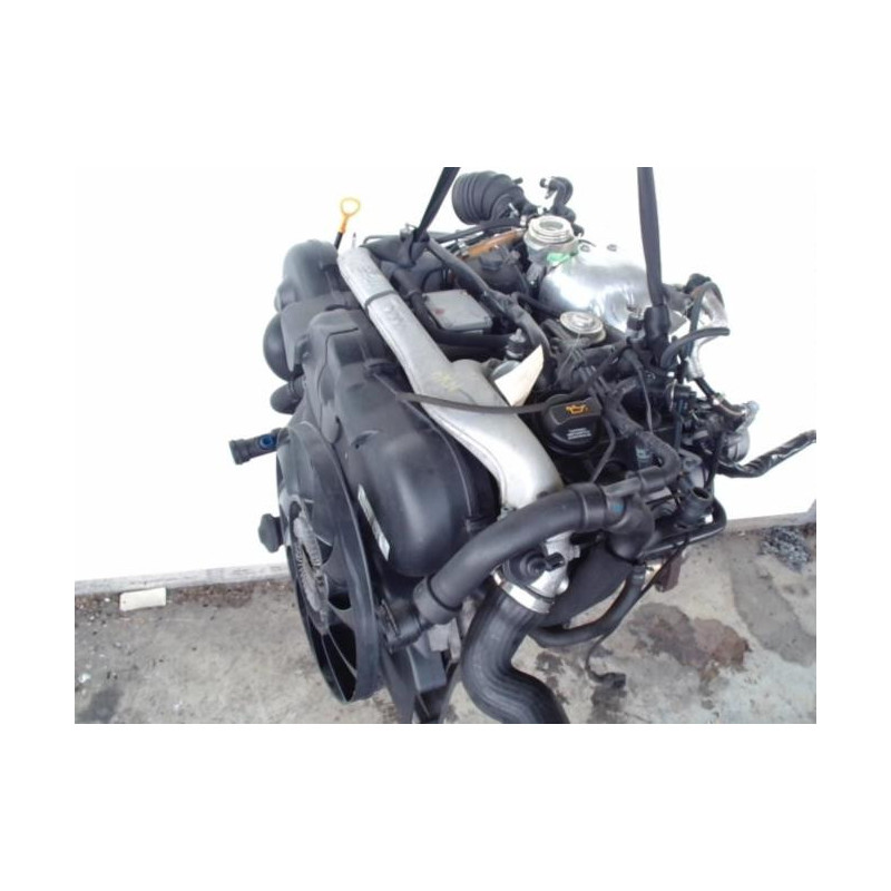 Moteur VOLKSWAGEN PASSAT 4 PHASE 2 BREAK d’occasion