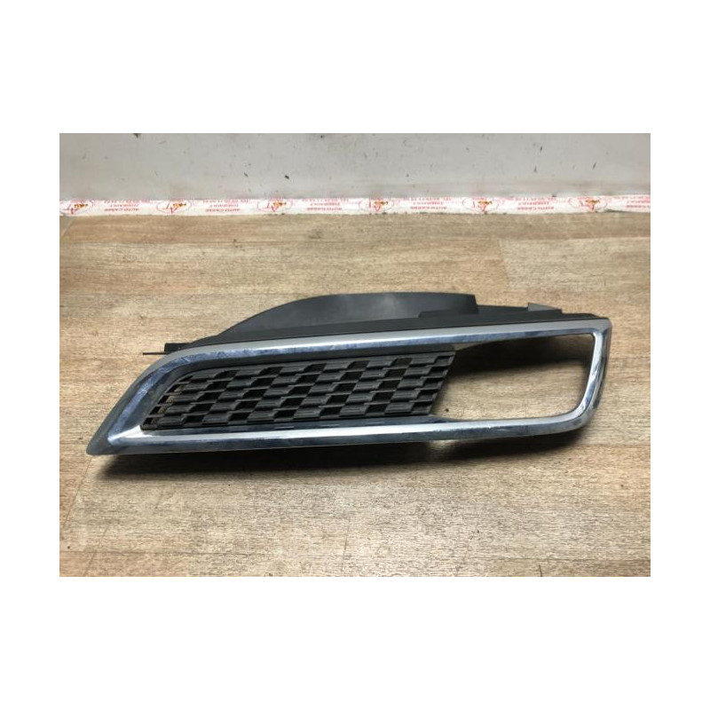 Grille de calandre gauche NISSAN MICRA 3 PHASE 3 d’occasion