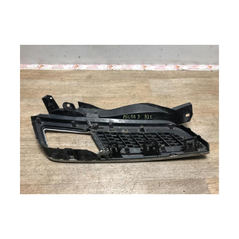 Grille de calandre gauche NISSAN MICRA 3 PHASE 3 d’occasion