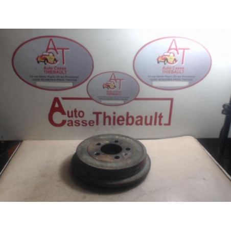 Tambour arriere gauche VOLKSWAGEN POLO IV (9N3) PHASE 2 d’occasion