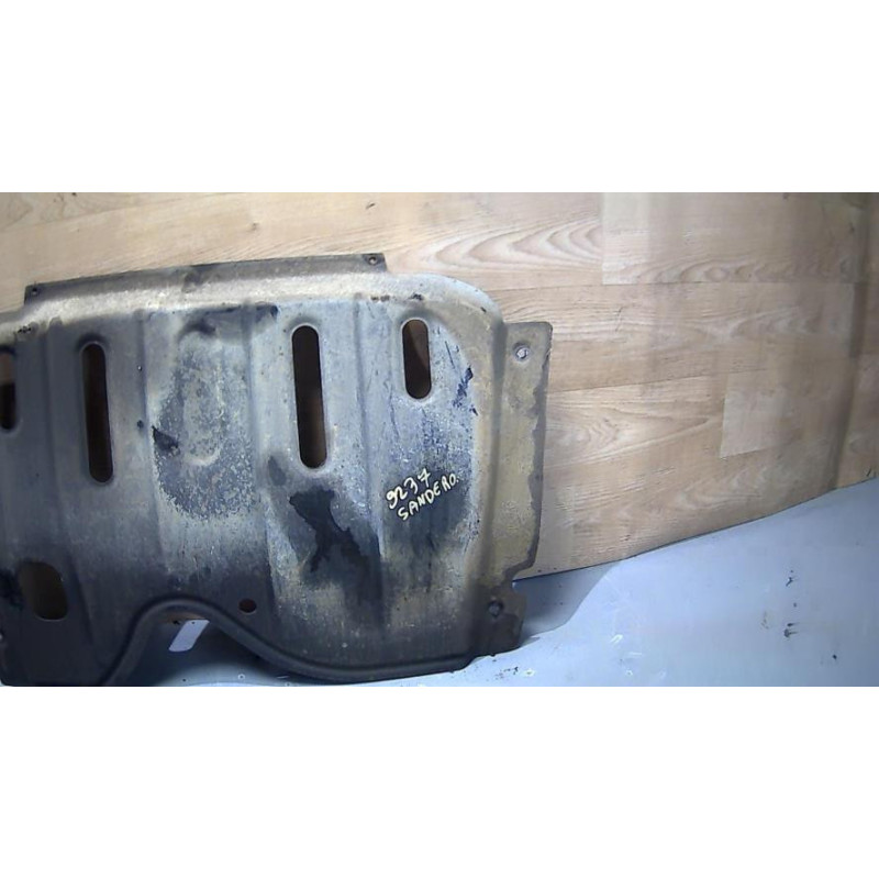 Cache sous moteur DACIA SANDERO 1 d’occasion