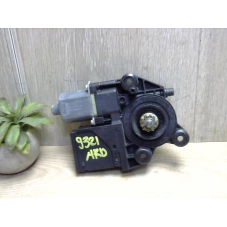 Moteur leve vitre arriere droit RENAULT SCENIC 3 PHASE 3 d’occasion