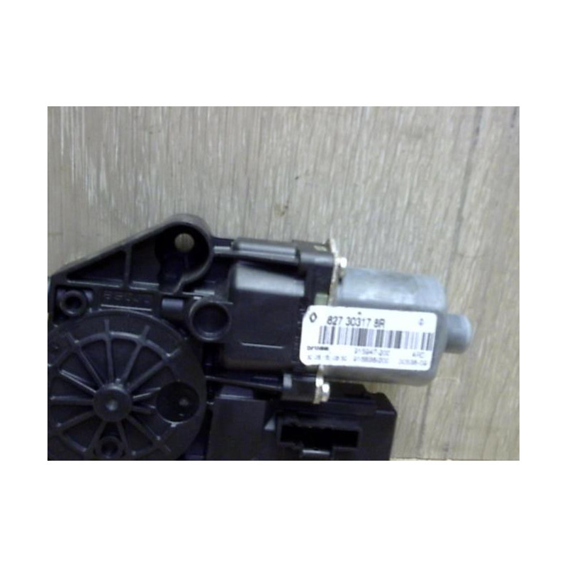 Moteur leve vitre arriere droit RENAULT SCENIC 3 PHASE 3 d’occasion