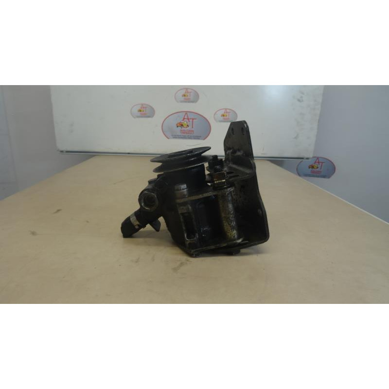 Pompe de direction PEUGEOT 405 PHASE 1 d’occasion