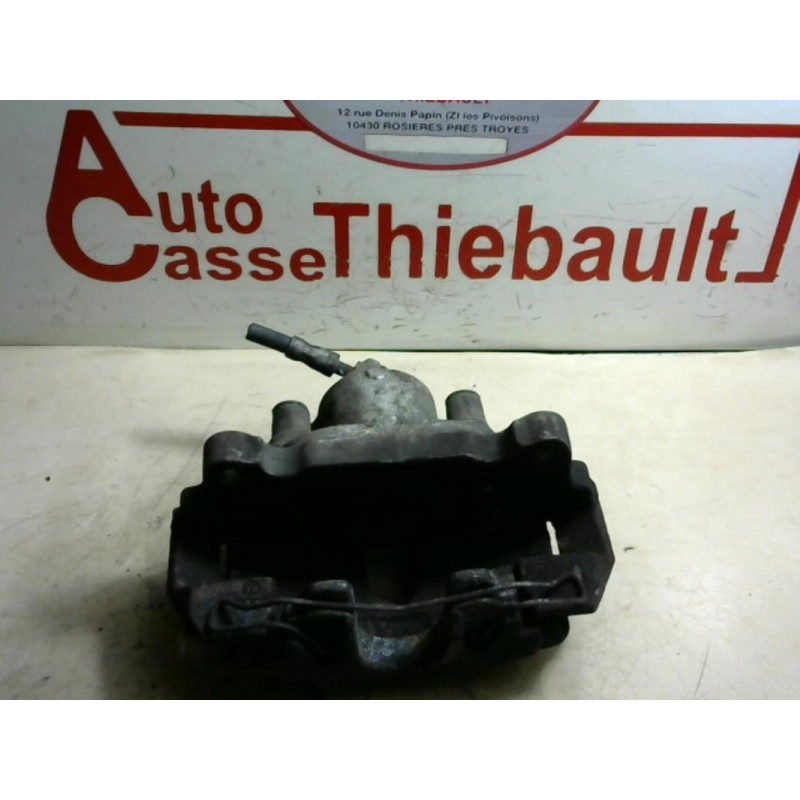 Etrier avant gauche (freinage) VOLKSWAGEN CADDY d’occasion