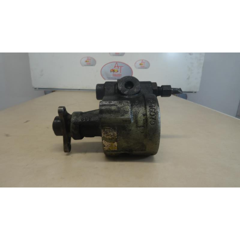Pompe de direction RENAULT MEGANE I PHASE 1 d’occasion