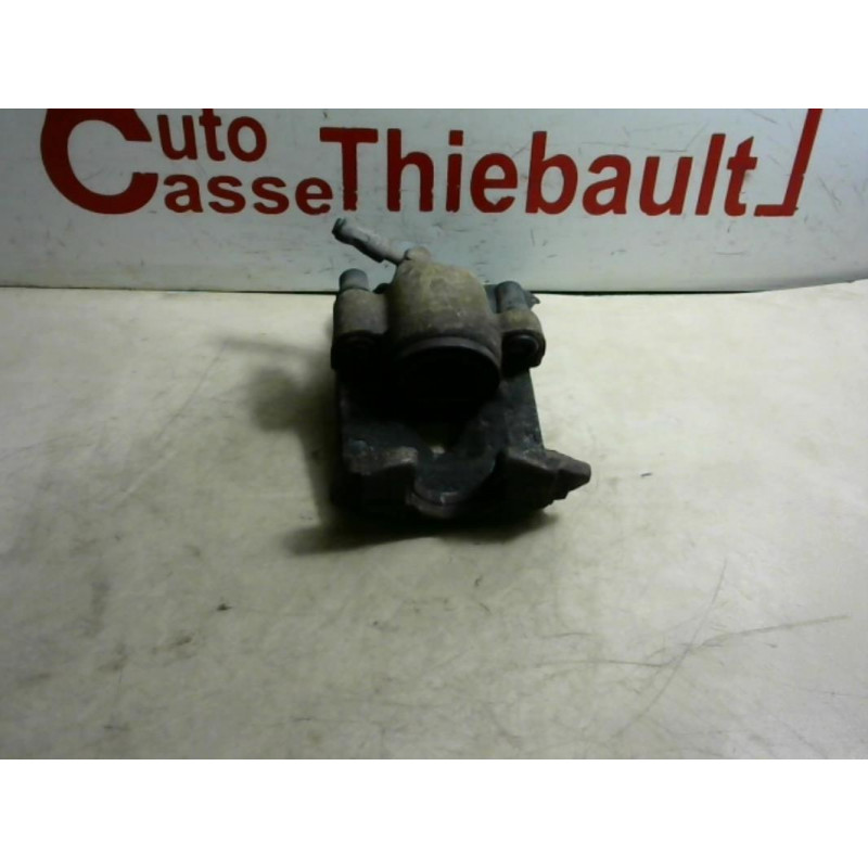 Etrier avant gauche (freinage) VOLKSWAGEN POLO III d’occasion