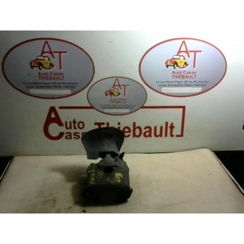 Etrier avant gauche (freinage) VOLKSWAGEN POLO III d’occasion