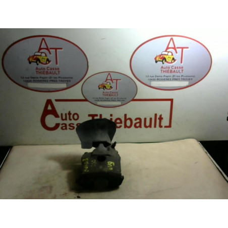 Etrier avant gauche (freinage) VOLKSWAGEN POLO III d’occasion