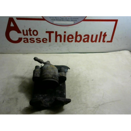 Etrier avant gauche (freinage) VOLKSWAGEN POLO III d’occasion