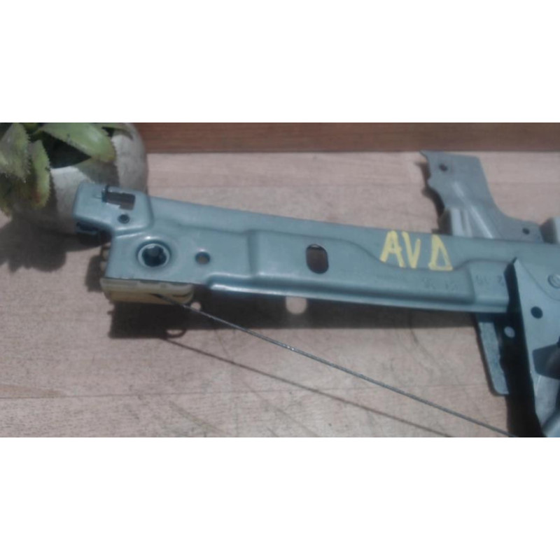 Leve vitre electrique avant droit PEUGEOT 207 PHASE 2 d’occasion