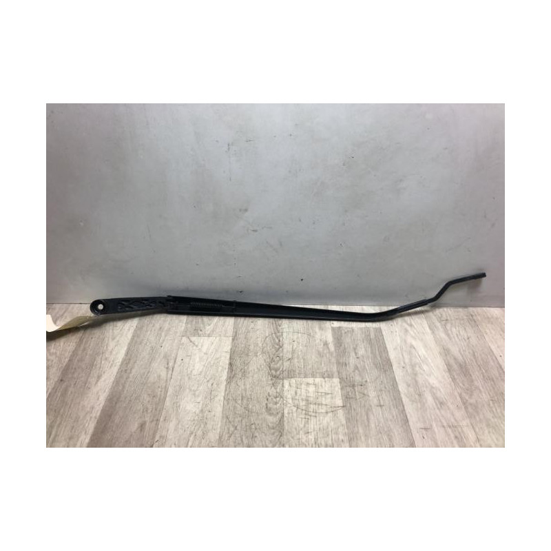 Bras essuie glace avant droit SUZUKI SX4 1 d’occasion