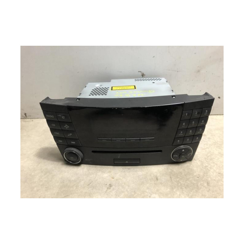 Autoradio d'origine MERCEDES CLASSE E 211 PHASE 1 d’occasion