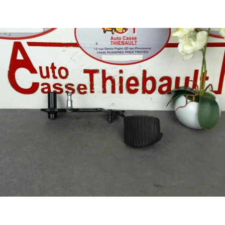Pedalier d'embrayage PEUGEOT 207 PHASE 2 d’occasion