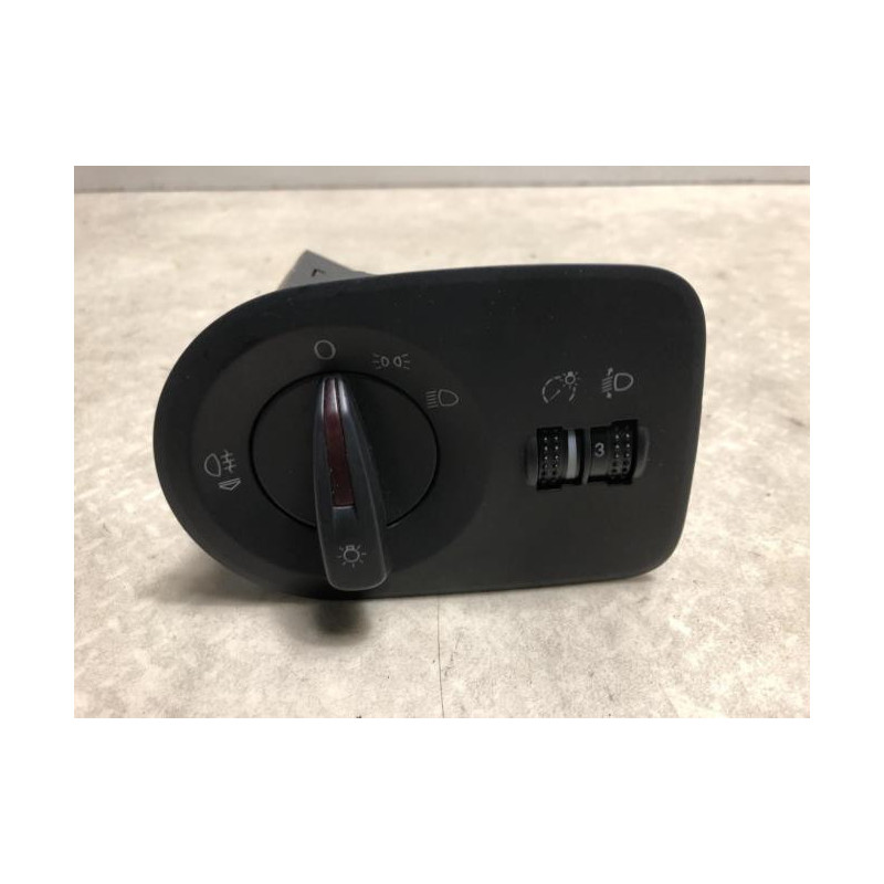 Commande de phare SEAT IBIZA 4 PHASE 1 d’occasion