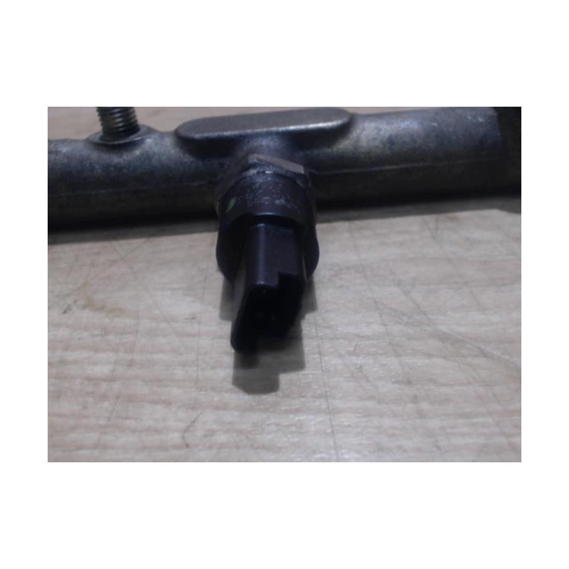 Rampe injection PEUGEOT 206 PHASE 1 d’occasion
