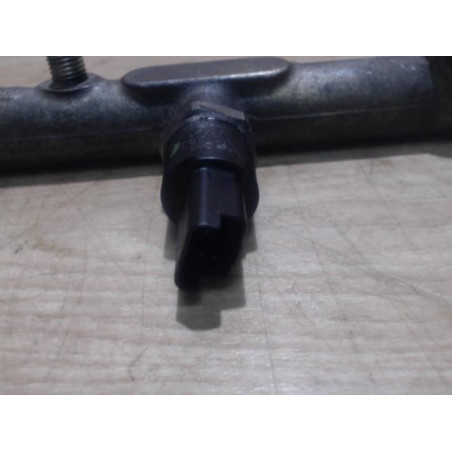Rampe injection PEUGEOT 206 PHASE 1 d’occasion