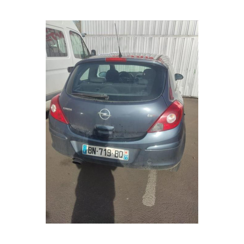 Serrure de coffre OPEL CORSA D PHASE 1 d’occasion