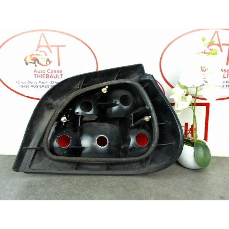 Feu arriere principal gauche (feux) RENAULT MEGANE I PHASE 1 d’occasion