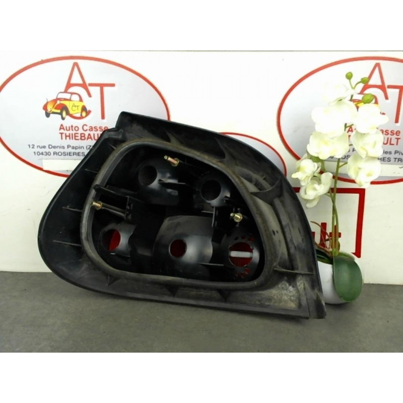 Feu arriere principal droit (feux) RENAULT MEGANE I PHASE 1 d’occasion