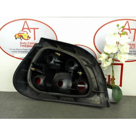 Feu arriere principal droit (feux) RENAULT MEGANE I PHASE 1 d’occasion