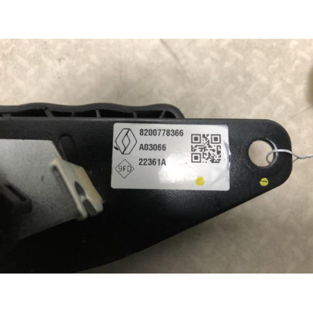 Poignee interieur porte de coffre gauche NISSAN INTERSTAR 2 d’occasion