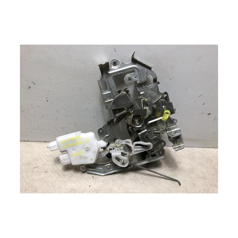 Serrure de porte de coffre droite NISSAN INTERSTAR 2 d’occasion