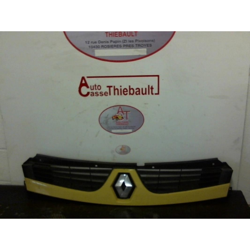 Calandre RENAULT MASTER II PHASE 3 CHASSIS CABINE d’occasion