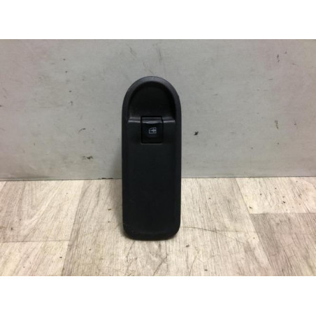 Interrupteur de leve vitre avant droit DACIA DUSTER 1 PHASE 2 d’occasion