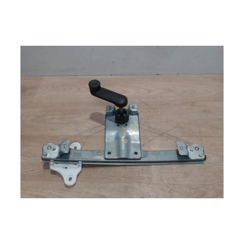 Leve vitre mecanique arriere droit RENAULT CLIO 4 PHASE 2 d’occasion