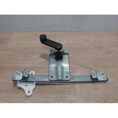 Leve vitre mecanique arriere droit RENAULT CLIO 4 PHASE 2 d’occasion