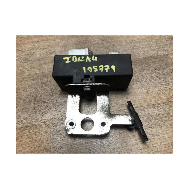 Relais electrique SEAT IBIZA 4 PHASE 1 d’occasion