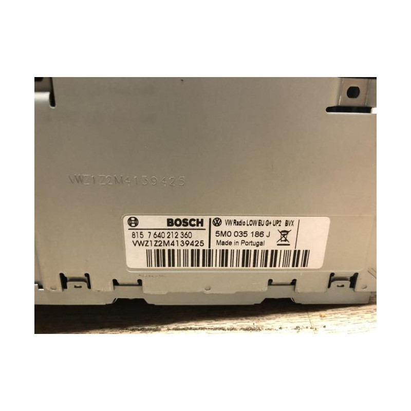 Autoradio d'origine VOLKSWAGEN POLO 5 PHASE 1 d’occasion