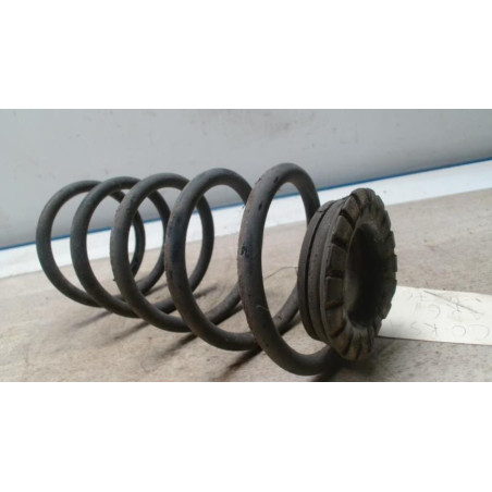 Ressort de suspension arriere gauche OPEL CORSA D PHASE 1 d’occasion