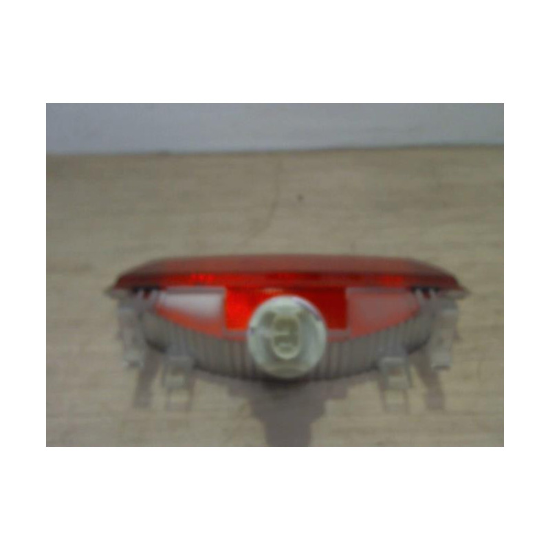Feu arriere stop central NISSAN MICRA 3 PHASE 1 d’occasion