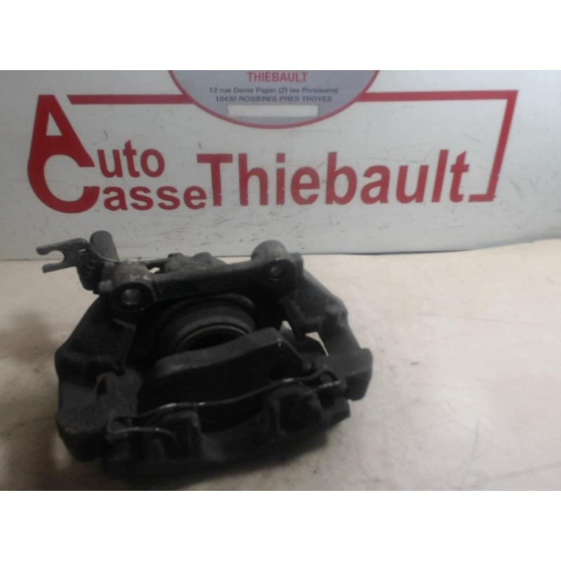 Etrier avant droit (freinage) VOLKSWAGEN PASSAT d’occasion