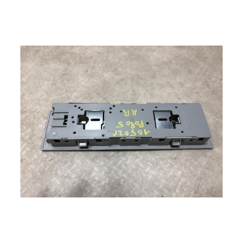 Eclairage de plafonnier VOLKSWAGEN POLO 5 PHASE 1 d’occasion