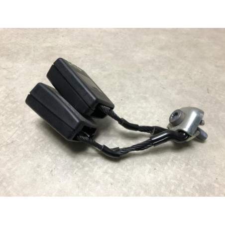 Attache ceinture arriere gauche VOLKSWAGEN POLO 5 PHASE 1 d’occasion
