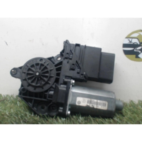 Moteur leve vitre arriere droit VOLKSWAGEN GOLF PLUS PHASE 1 d’occasion