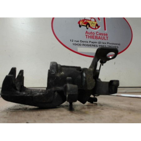 Etrier arriere droit (freinage) FORD  d’occasion