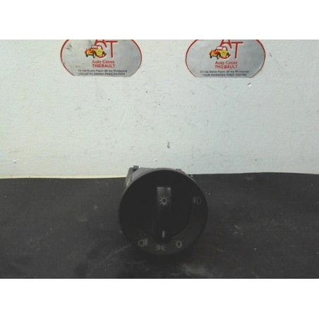 Commande de phare VOLKSWAGEN POLO IV (9N1) PHASE 1 d’occasion