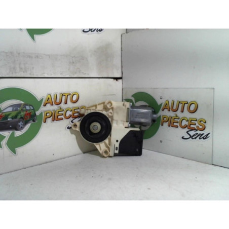 Moteur leve vitre arriere droit RENAULT MEGANE 3 PHASE 2 BREAK d’occasion